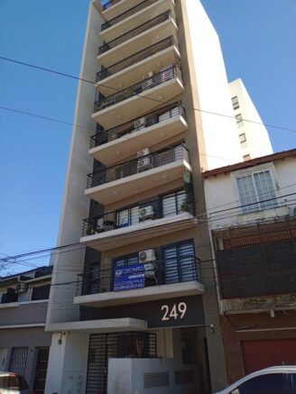 Gral. Lavalle 249 1°C
