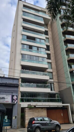PISO 4 amb. con cochera San Martín 863 Avellaneda